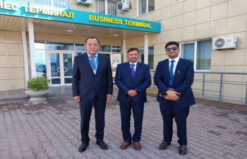 Ambassador Dr. T.V. Nagendra Prasad visited the International Center for Border Cooperation (ICBC) Khorgos and met with its Chairman Mr. E. Kurmashev and team on 20 August 2024. Ambassador thanked authorities for the valuable insight into the facility’s processes, operations, cross-border trade and ongoing developments. 