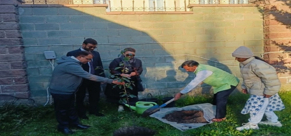 As part of the plantation drive ‘Ek Ped Maa Ke Naam’, Ambassador Dr. T.V. Nagendra Prasad planted saplings of apple tree at the Embassy Residence in Astana & in the premises of Representative Office of India in Almaty